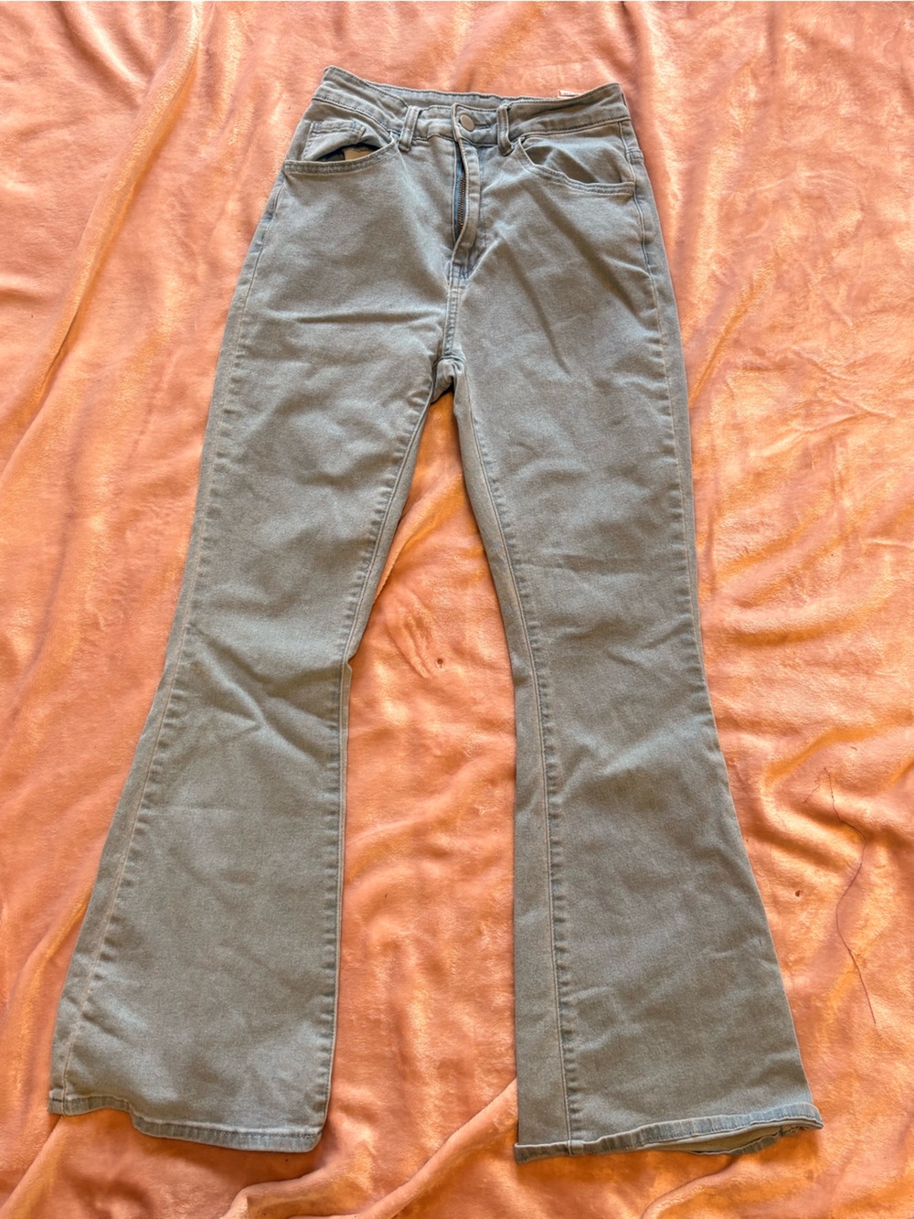 SHEIN Light Gray High-Rise Flared Jeans